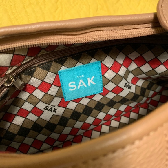 SAKS Ladies Attractive Handbag - Picture 8 of 8